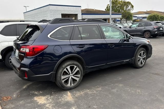 Used 2018 Blue Subaru 2.5i image 5