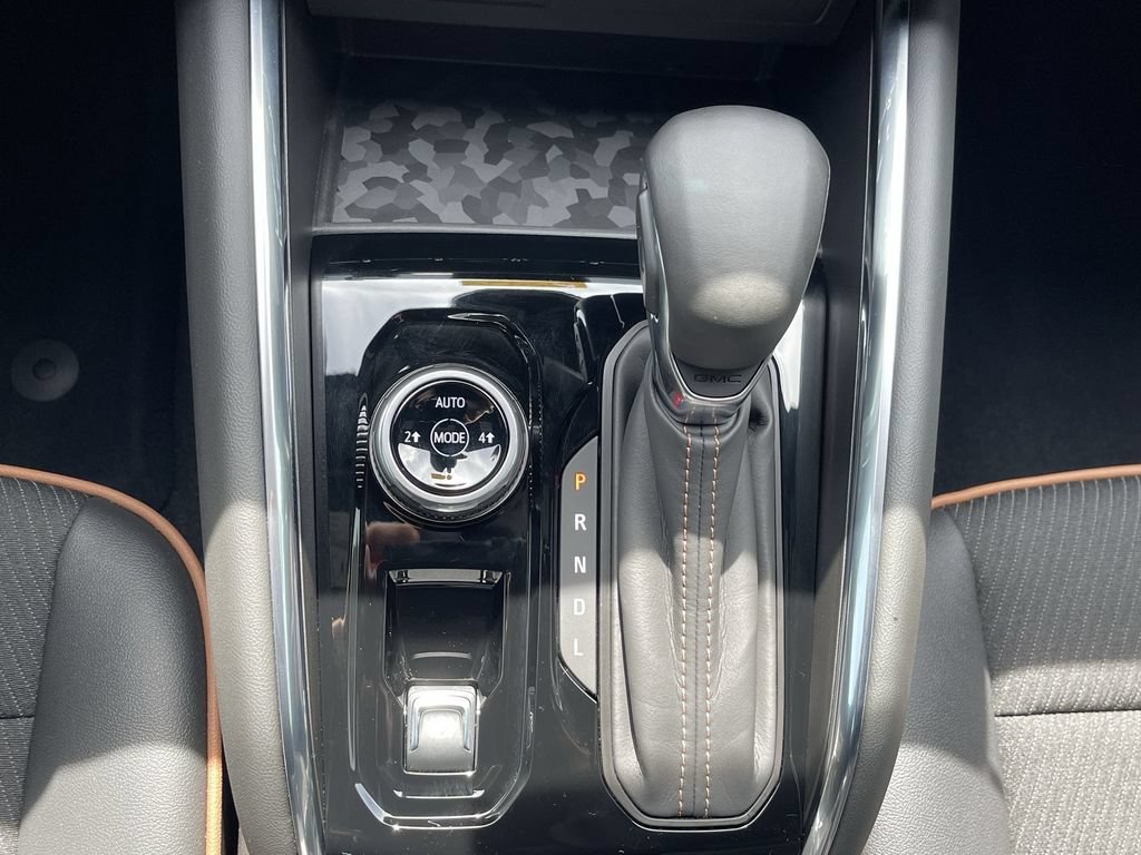 2025 GMC Canyon AT4 - Photo 16