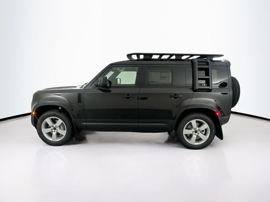 New 2026 Santorini Black Land Rover S image 8