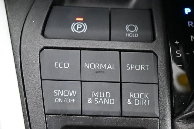 Used 2025 White Toyota XLE image 27