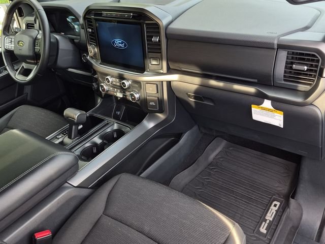 Used 2024 Black Ford XLT image 19
