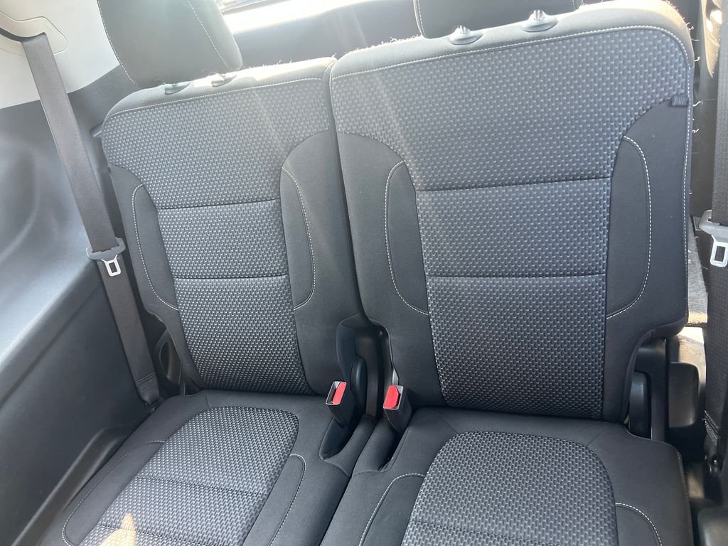 Used 2022 Gray GMC SLE image 20