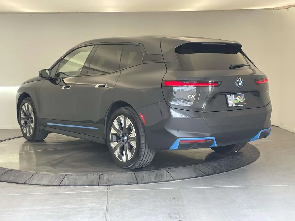 Certified Used 2024 Gray BMW xDrive50 image 3