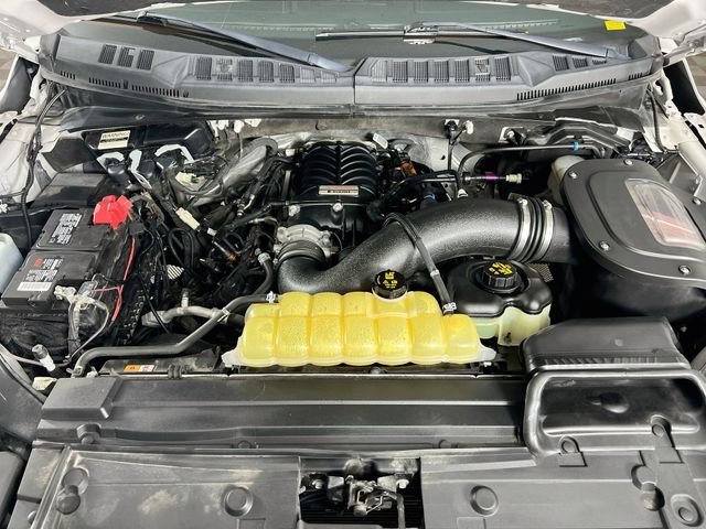 Used 2020 White Ford Lariat image 30