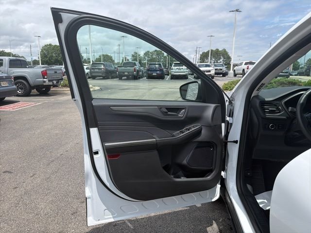 Used 2024 White Ford Active image 26