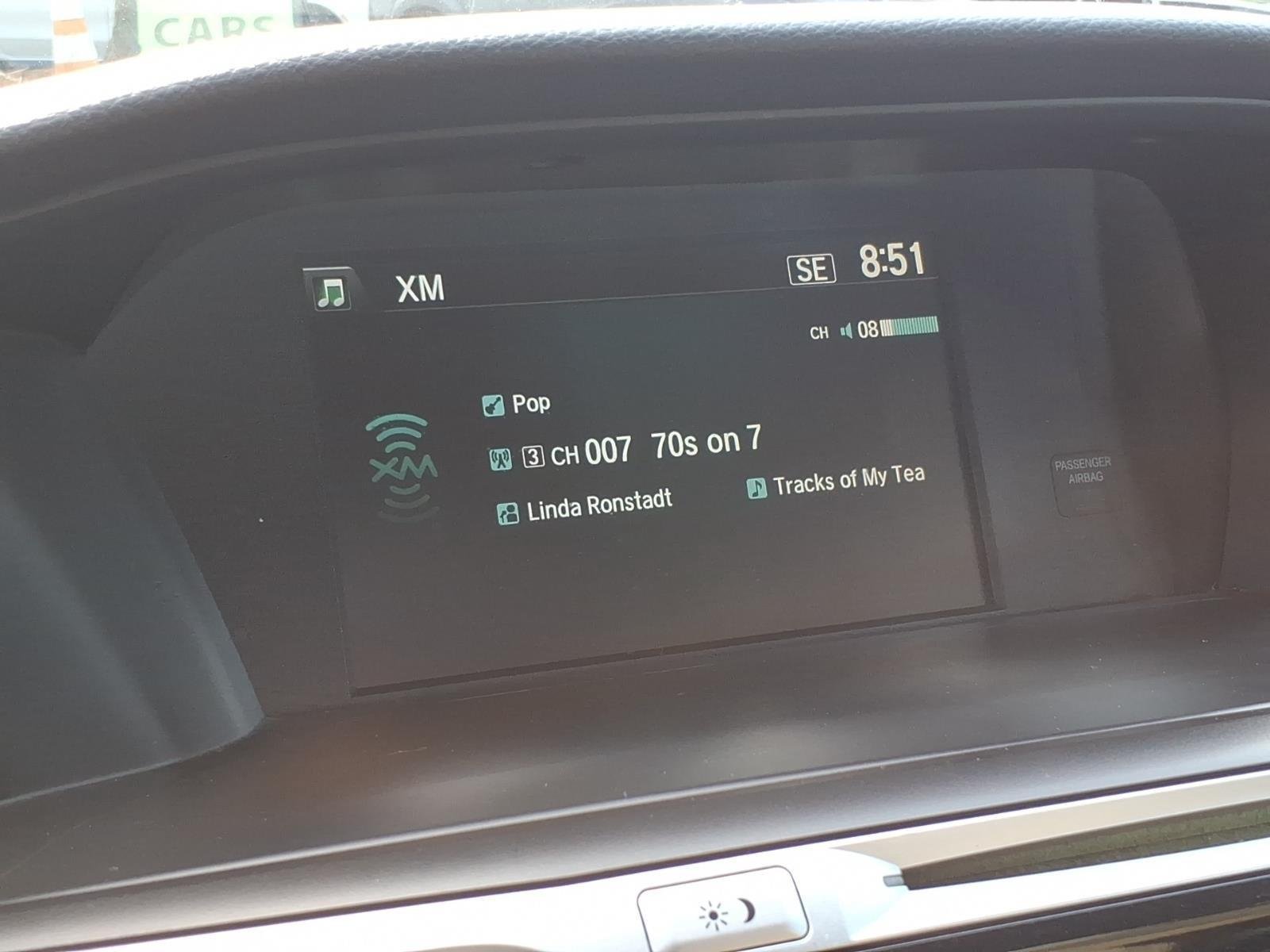 Used 2014 White Orchid Pearl Honda EXLV6 image 18