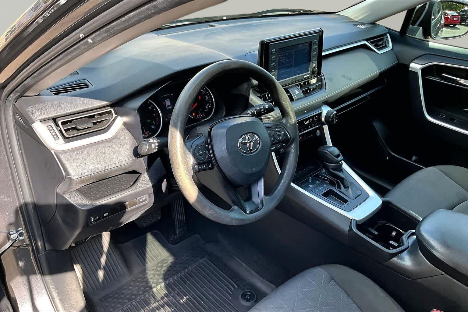 Used 2022 Magnetic Gray Metallic Toyota XLE image 18