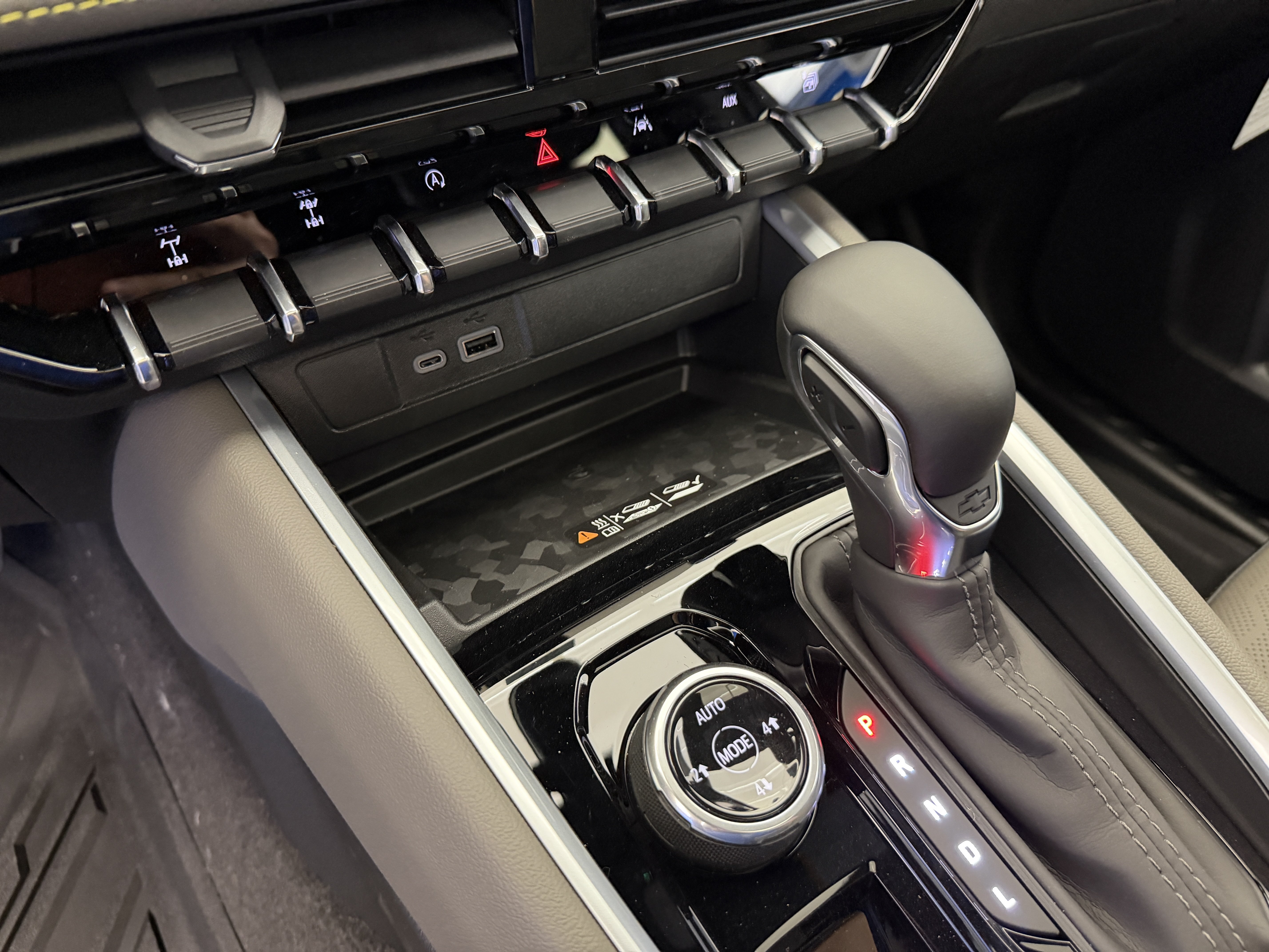 2026 Chevrolet Colorado ZR2 - Photo 22