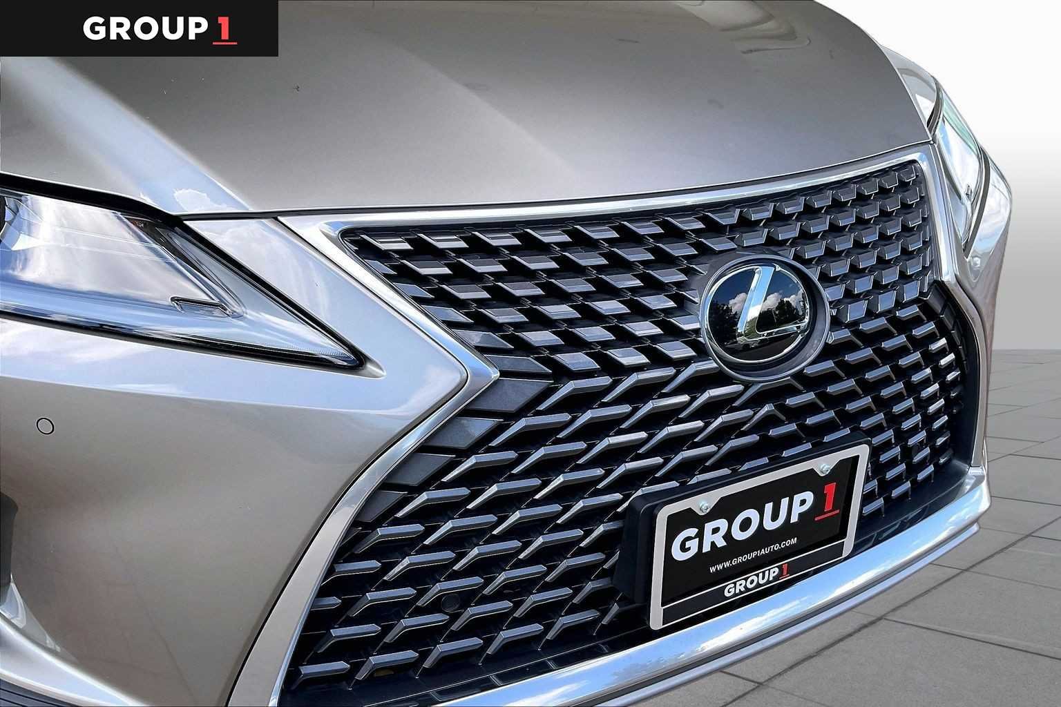 Certified Used 2020 Atomic Silver Lexus  image 27