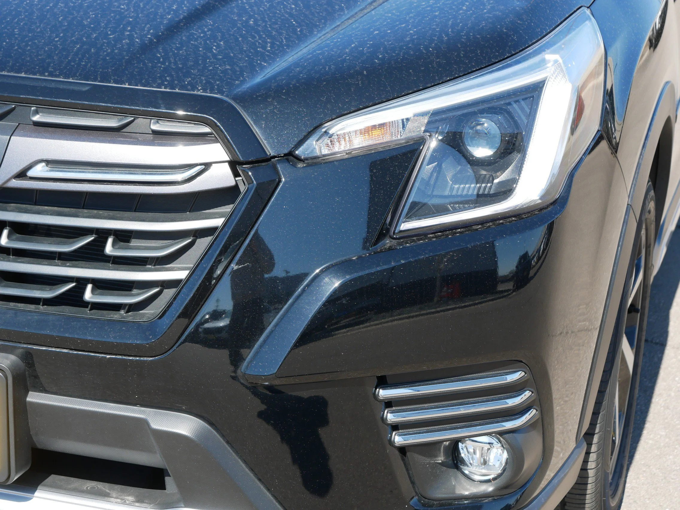 Used 2023 Crystal Black Silica Subaru Touring image 16