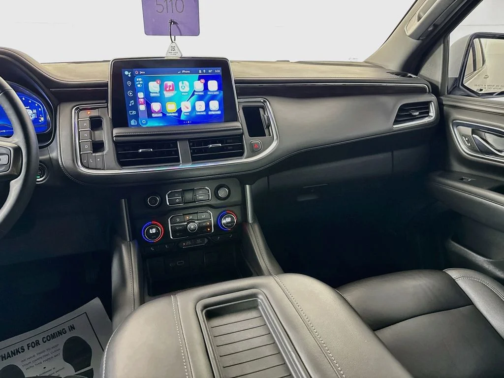 Used 2023 White Chevrolet Z71 image 28