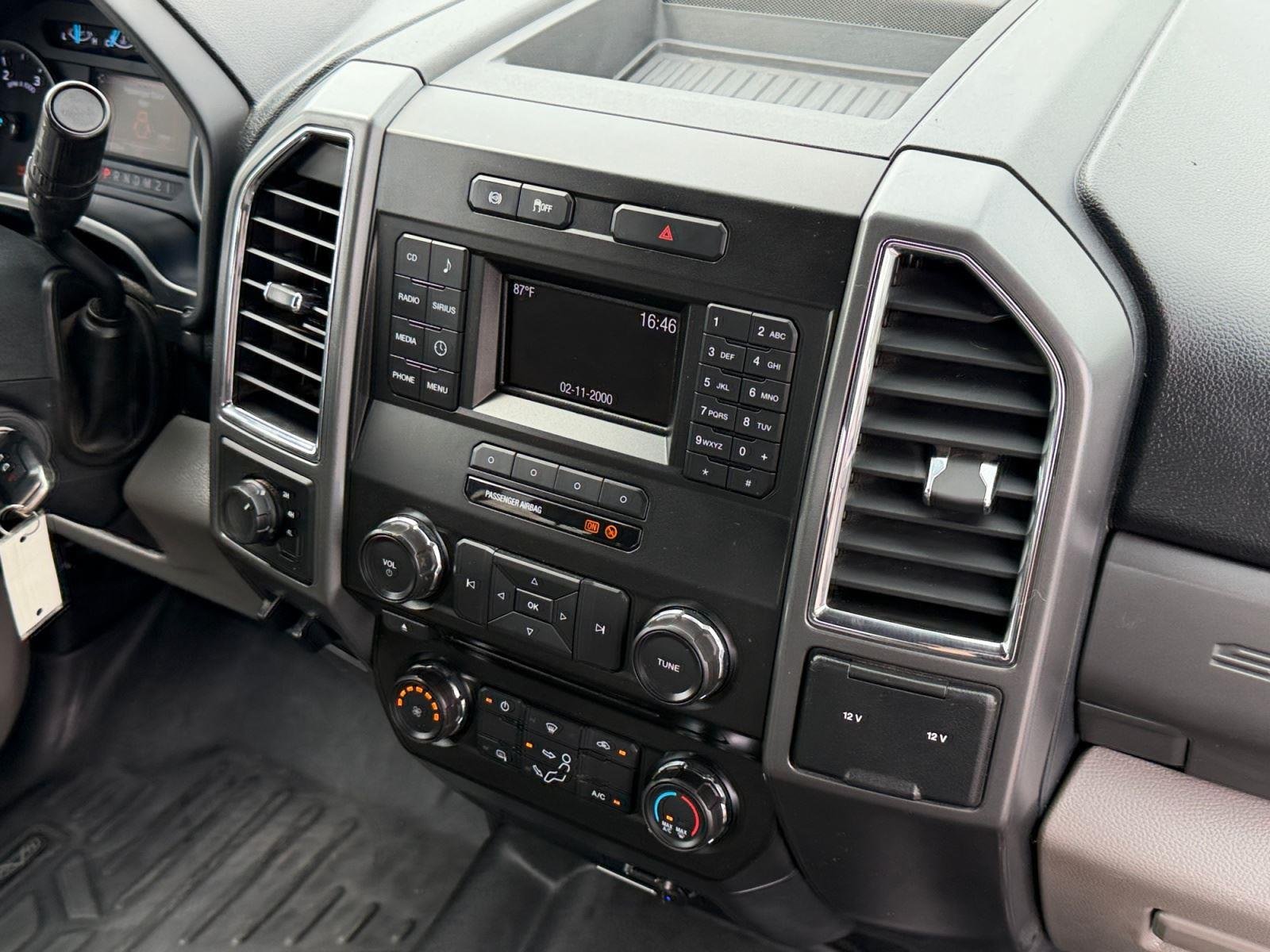 2018 Ford F-350 Super Duty XLT - Photo 48