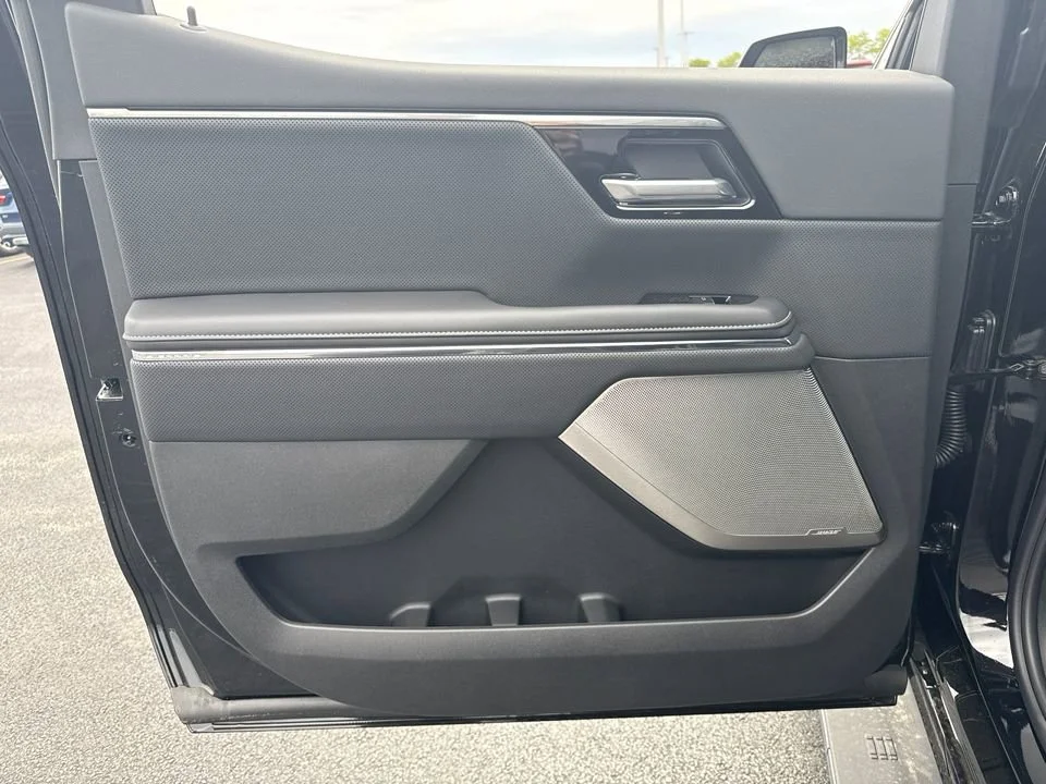 2025 GMC Sierra EV Denali - Photo 34