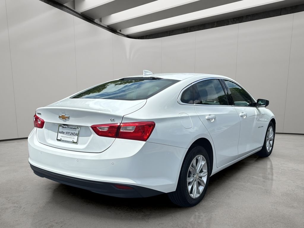 Used 2024 Summit White Chevrolet LT image 5