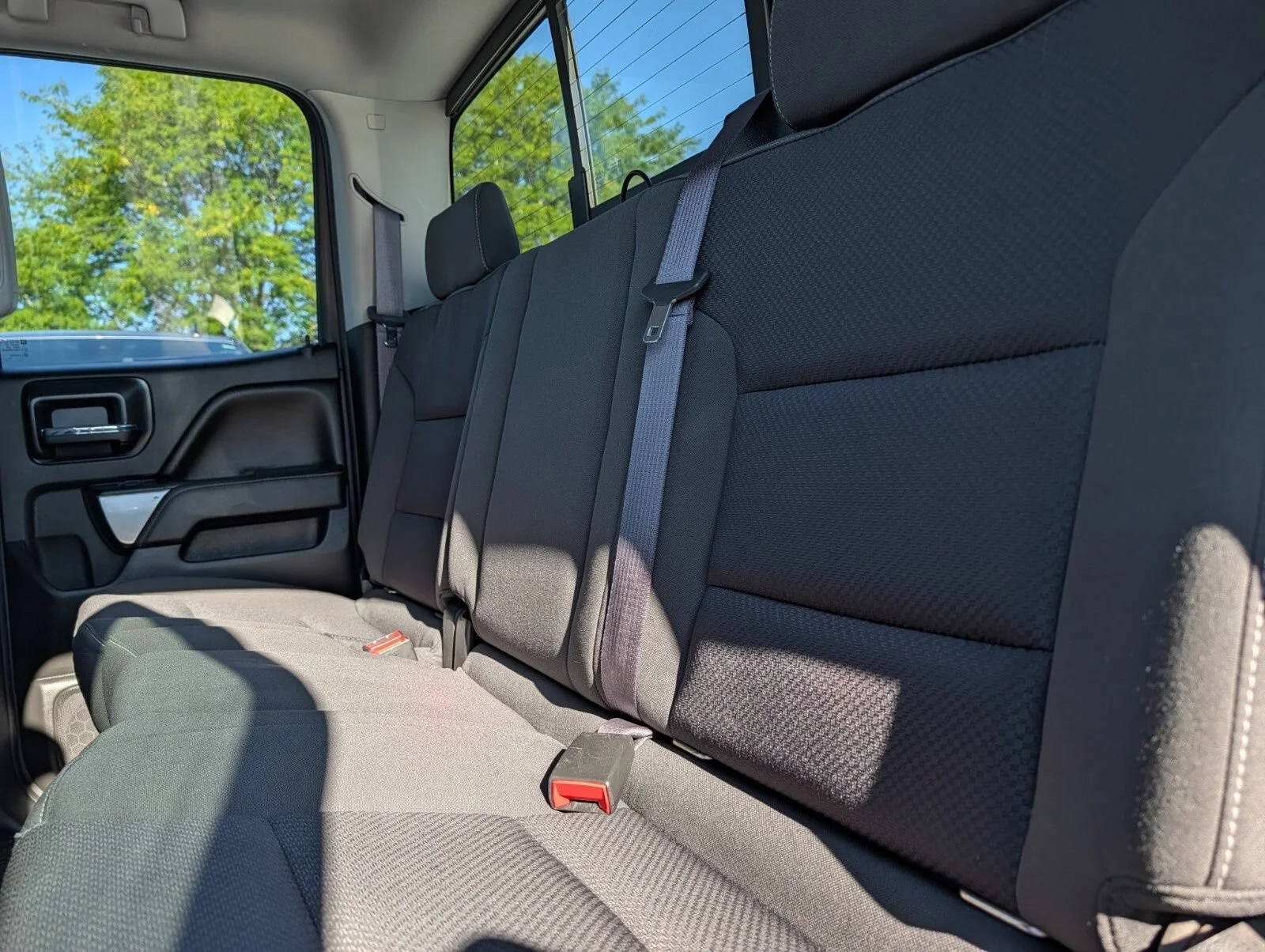 Used 2017 SUMMIT WHITE Chevrolet LT image 20