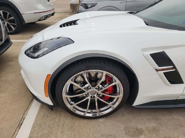Used 2019 ARCTIC WHITE Chevrolet Grand Sport 1LT image 7