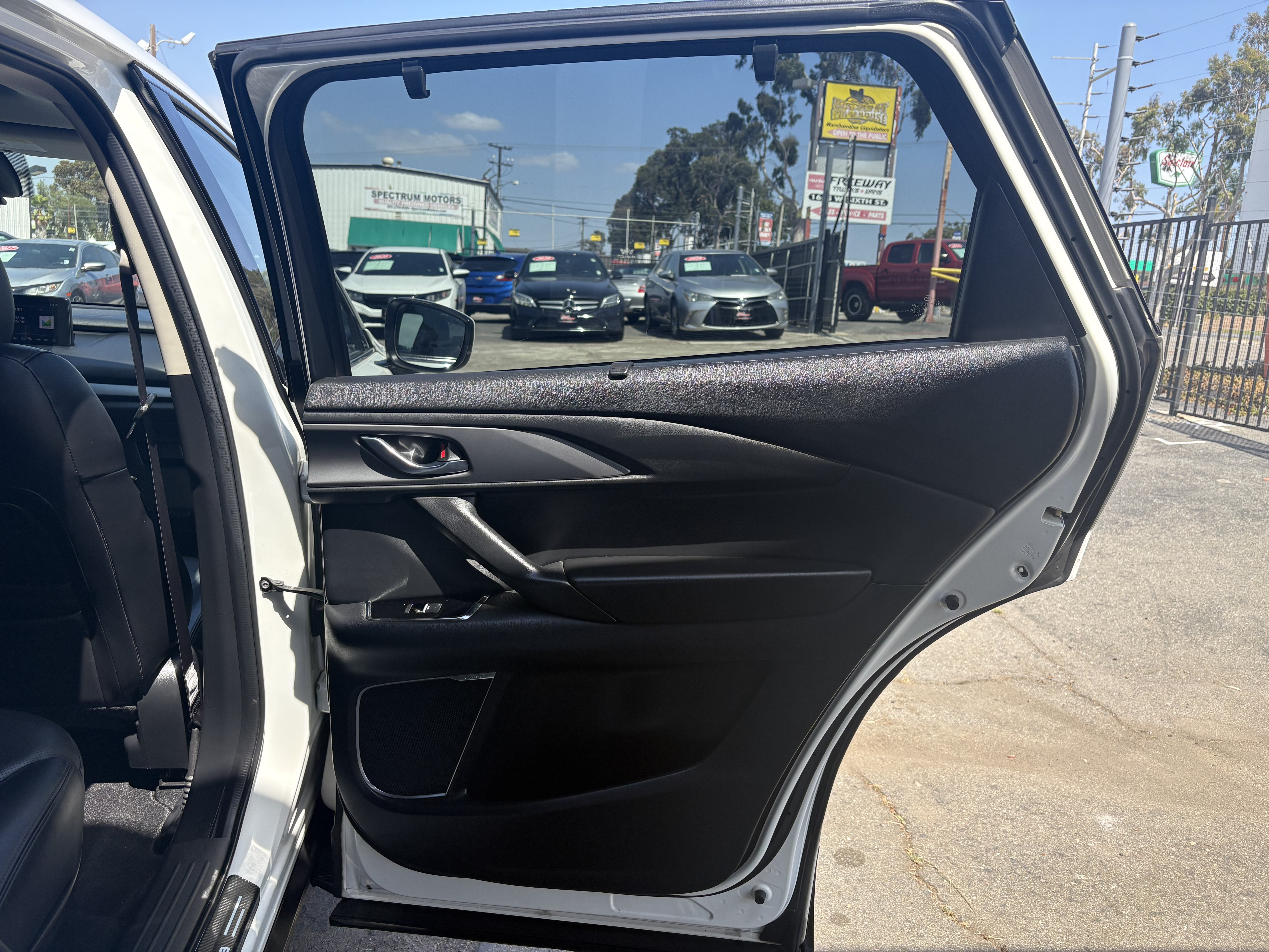 Used 2019 Snowflake White Pearl Mica Mazda Touring image 13