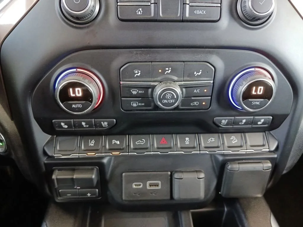 Used 2020 Shadow Gray Metallic Chevrolet High Country image 16