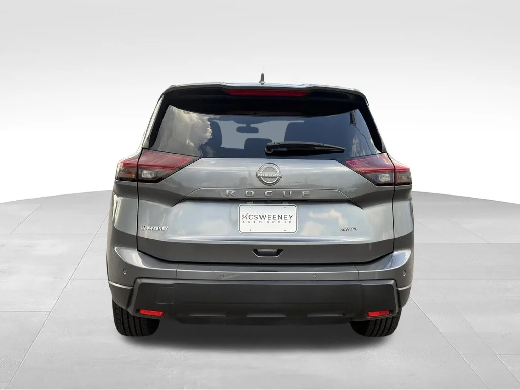 Used 2025 Gray Nissan SV image 27