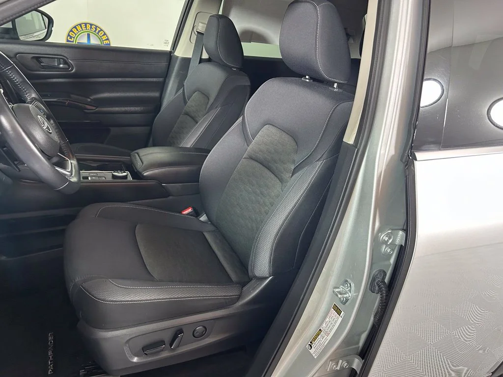 Used 2024 Silver Nissan SV image 11