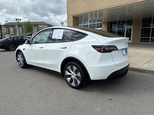 Used 2023 Tesla Model Y Long Range with VIN 7SAYGDEE6PF661816 for sale in Mt. Juliet, TN
