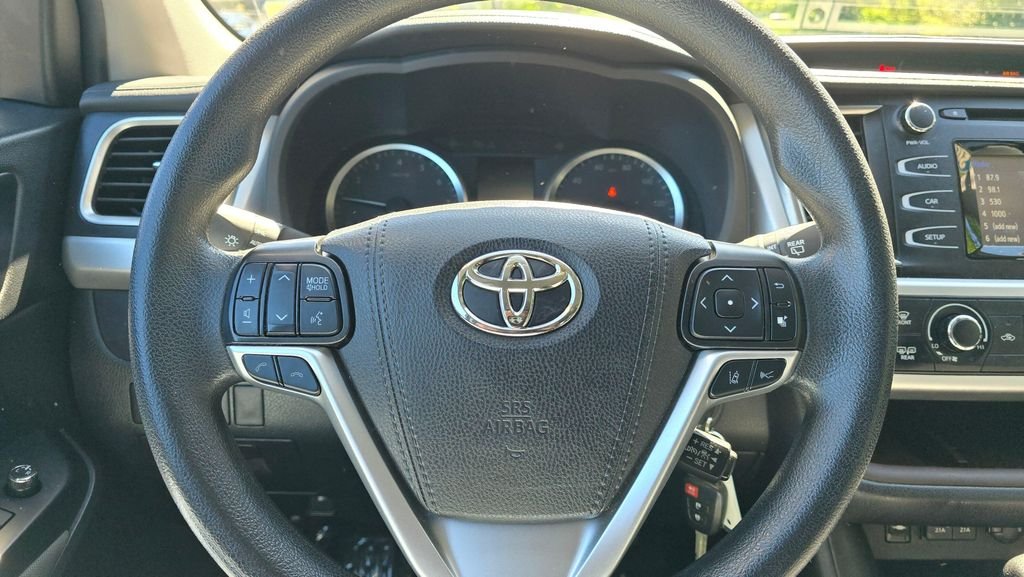 Used 2019 Blizzard Pearl Toyota LE image 26