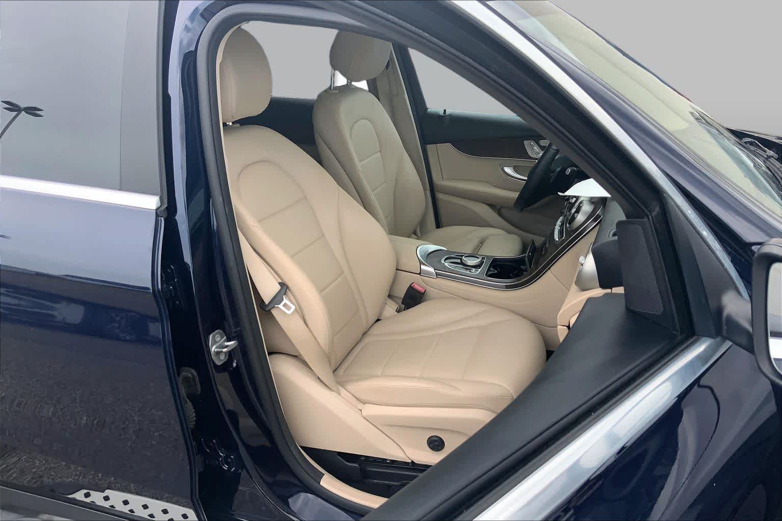 Used 2019 Lunar Blue Metallic Mercedes-Benz GLC 300 image 9