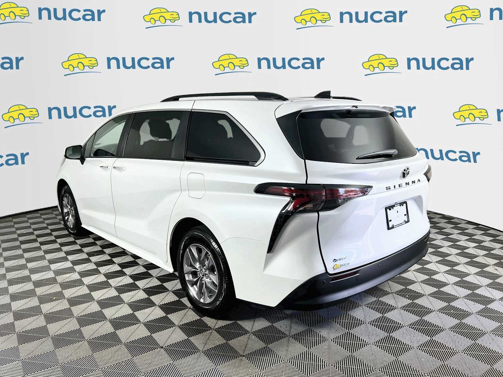 Used 2026 Wind Chill Pearl Toyota XLE image 5