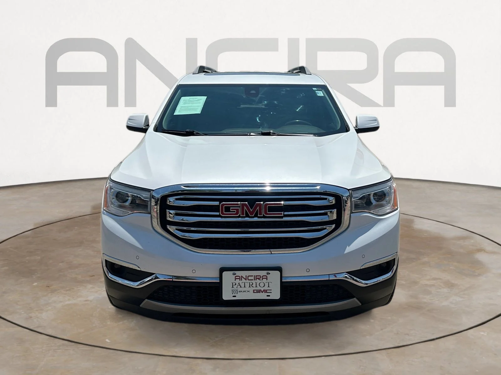 Used 2017 White Frost Tricoat GMC SLT image 5