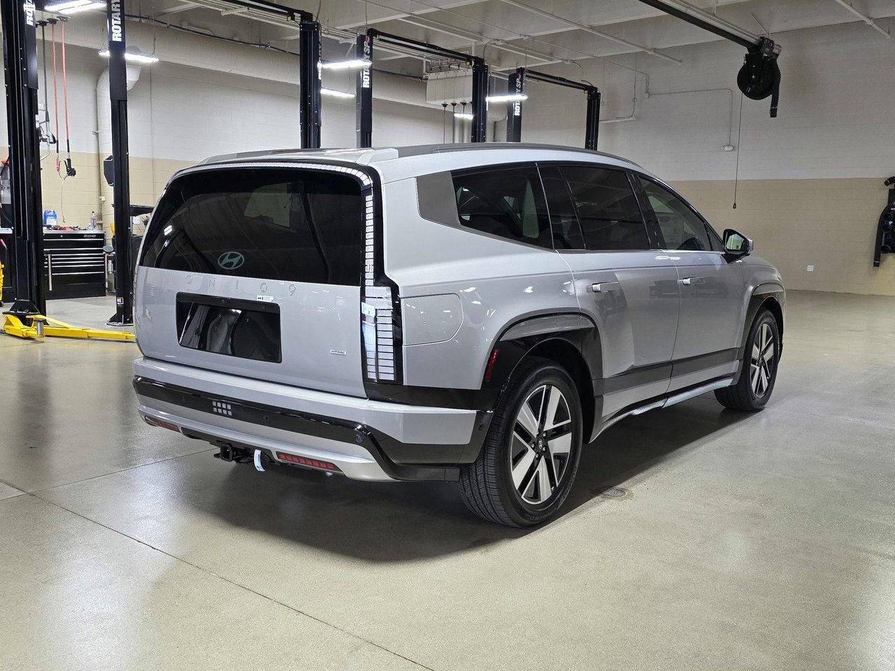 New 2026 Lucid Blue Hyundai Limited image 7