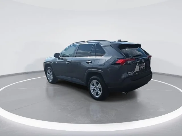 Used 2021 Gray Toyota XLE image 6