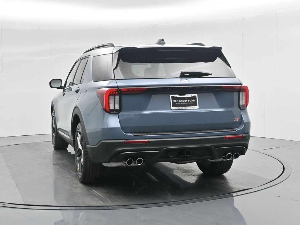 2025 Ford Explorer ST - Photo 33