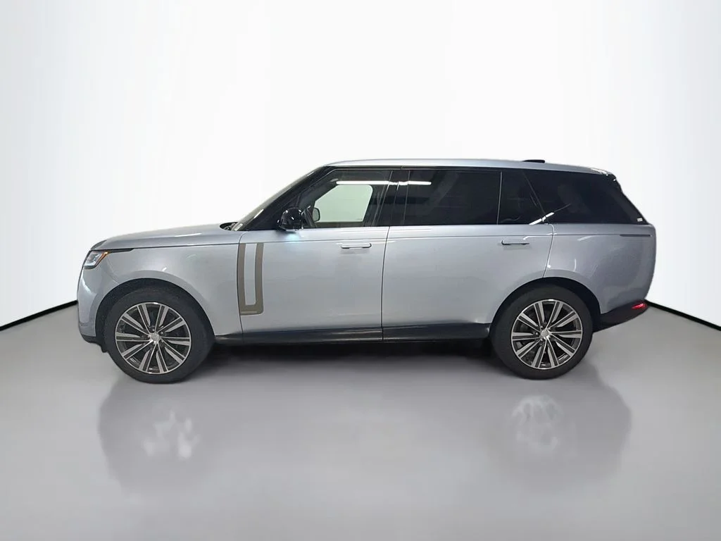 Certified Used 2023 Ionian Silver SV Bespoke Ultra Metallic Satin Land Rover Autobiography image 2