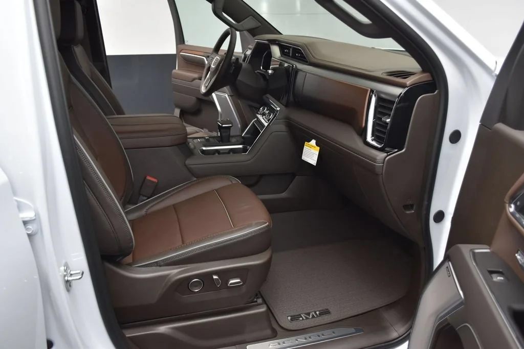 New 2026 Glacier White Tricoat GMC Denali image 28