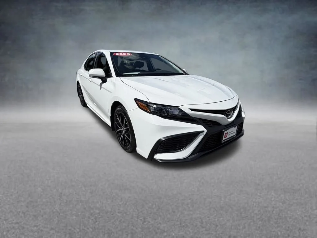 Used 2023 White Toyota SE image 8