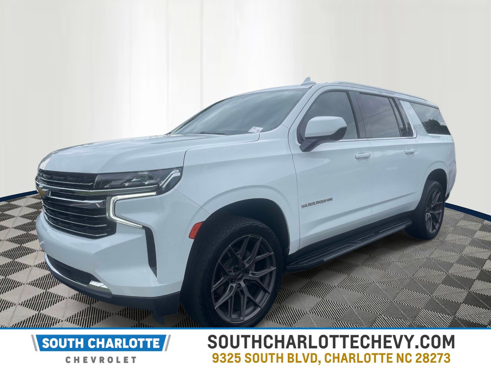 2021 Chevrolet Suburban 4WD 1500 LT's photo