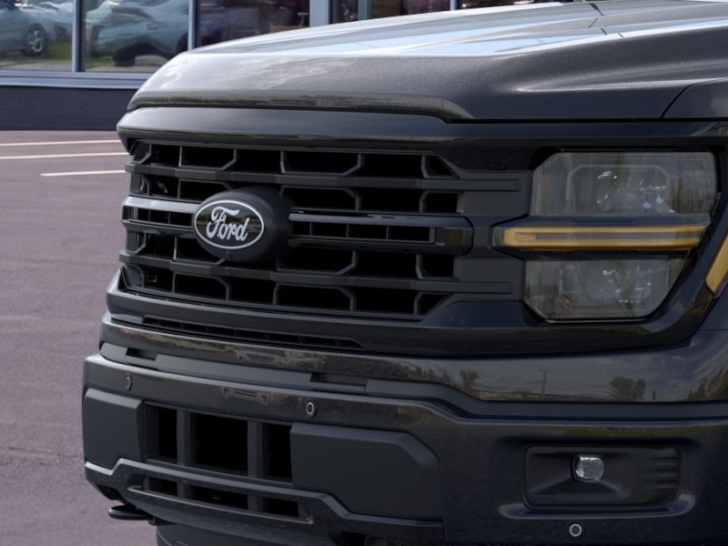 New 2026 Agate Black Metallic Ford XLT image 17