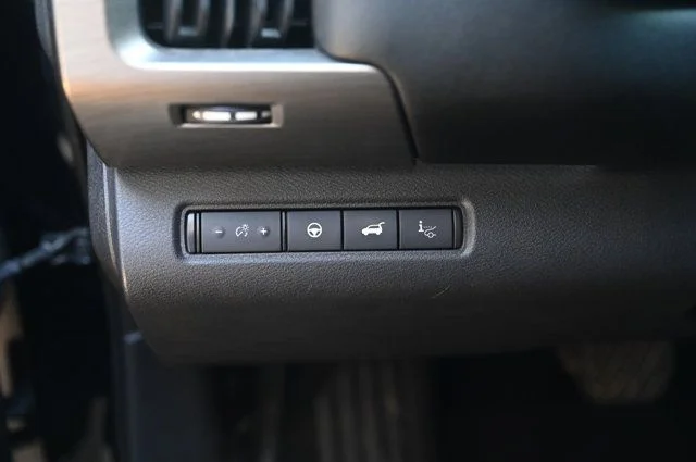 Certified Used 2022 Black Nissan Platinum image 28