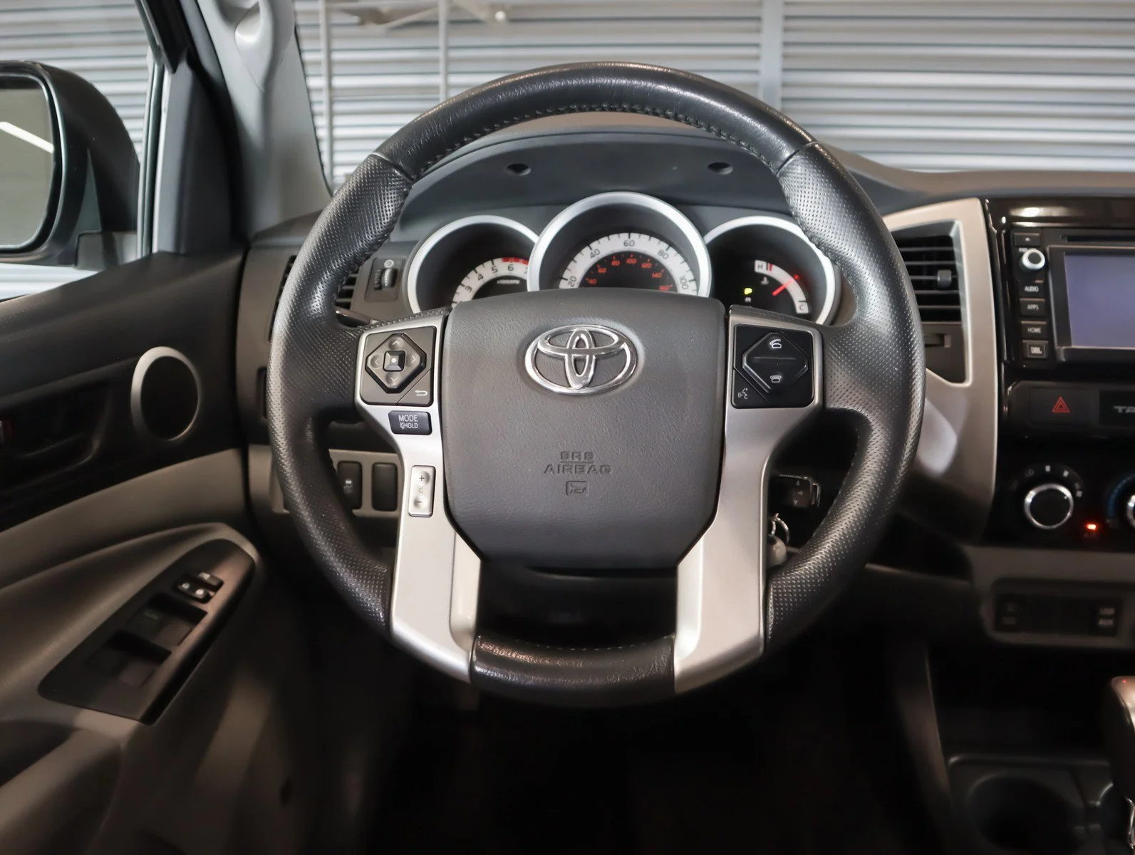 Used 2015  Toyota PreRunner image 14