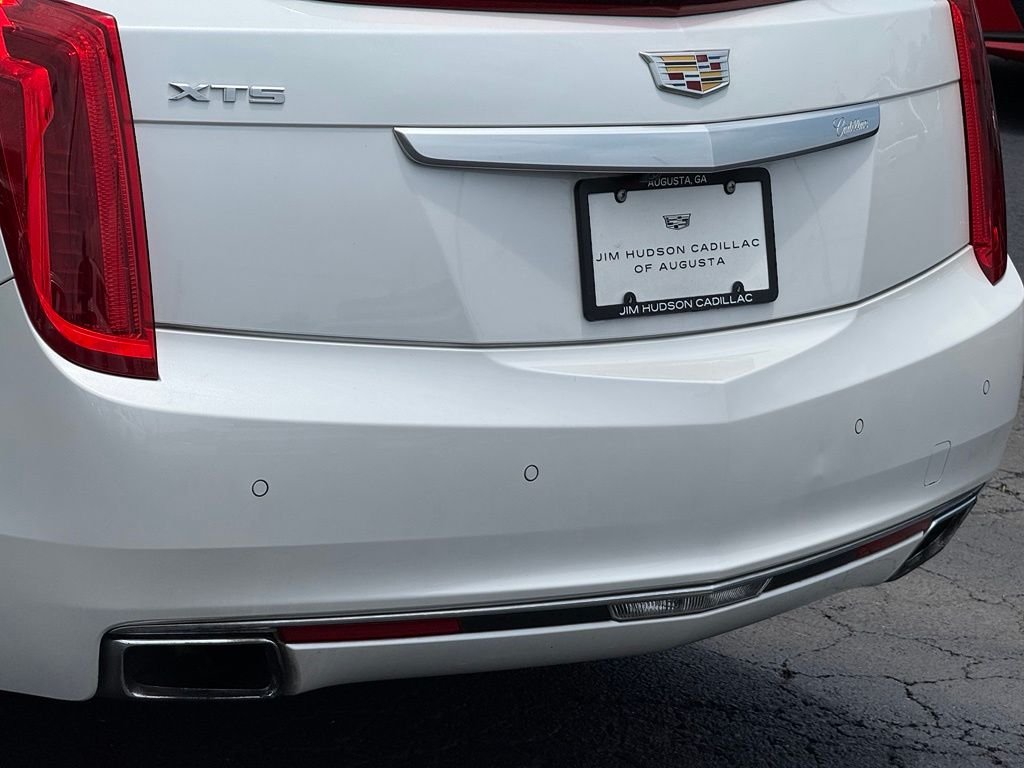 Used 2016 White Cadillac Luxury image 9
