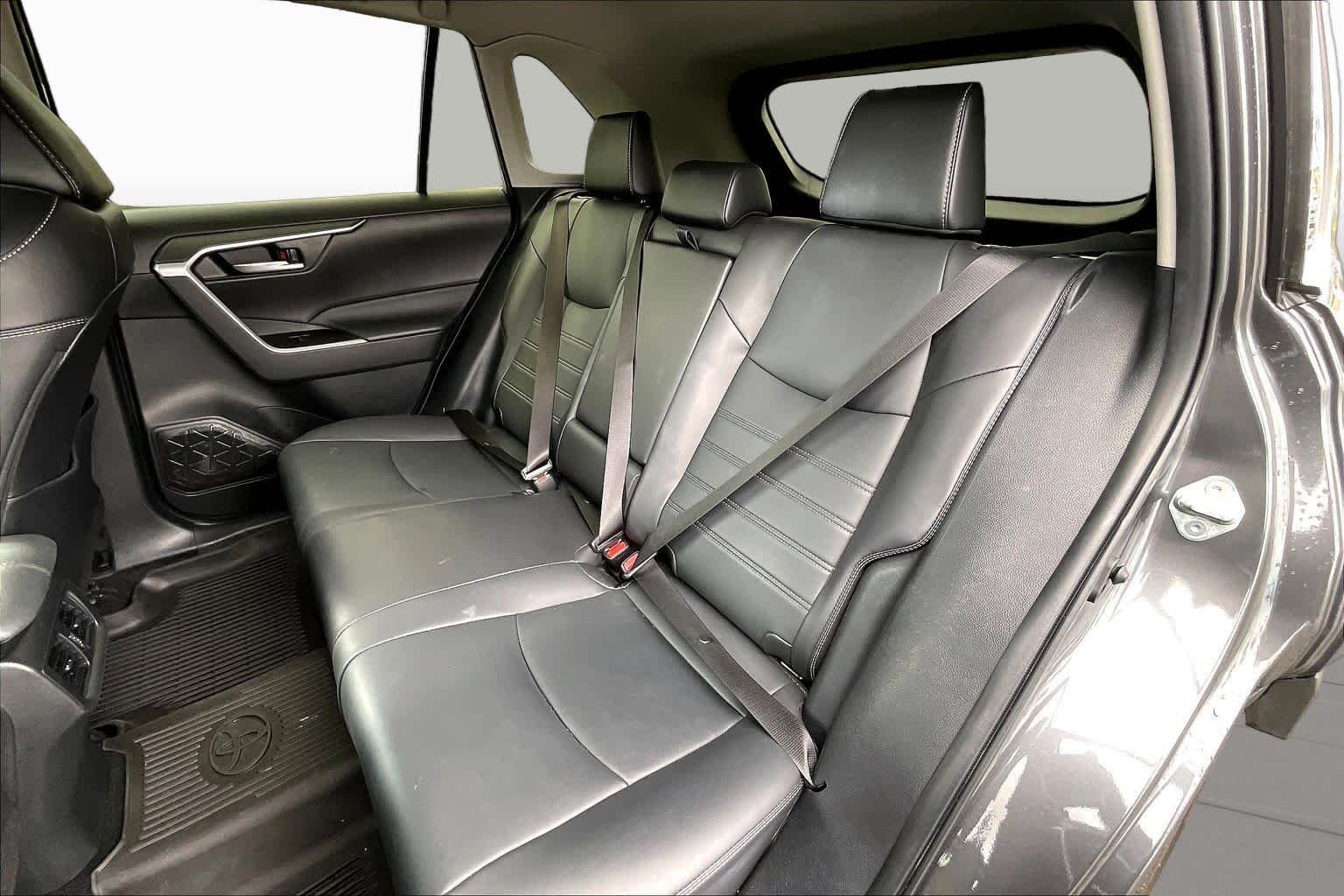 Used 2024 Magnetic Gray Metallic Toyota XLE Premium image 20