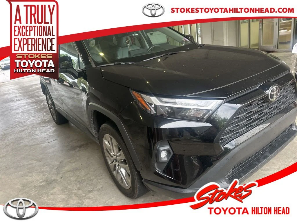 2023 Toyota RAV4 XLE Premium FWD's photo