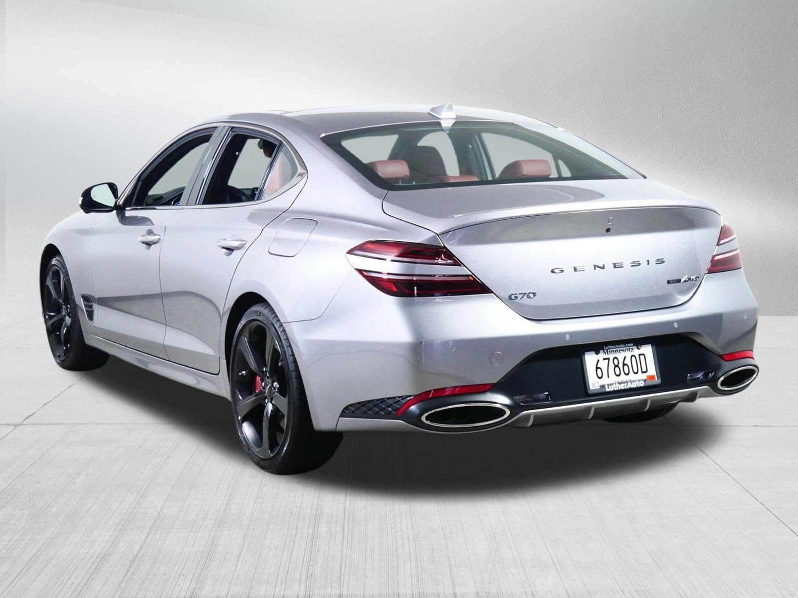 Certified Used 2026 Savile Silver Genesis 3.3T Sport Prestige image 5