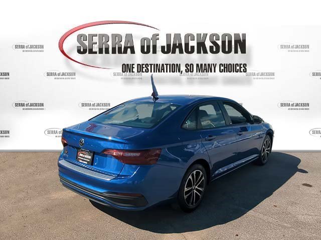 Used 2024  Volkswagen Sport image 9