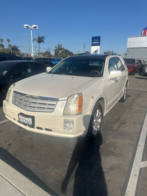 2007 Cadillac SRX V8's photo