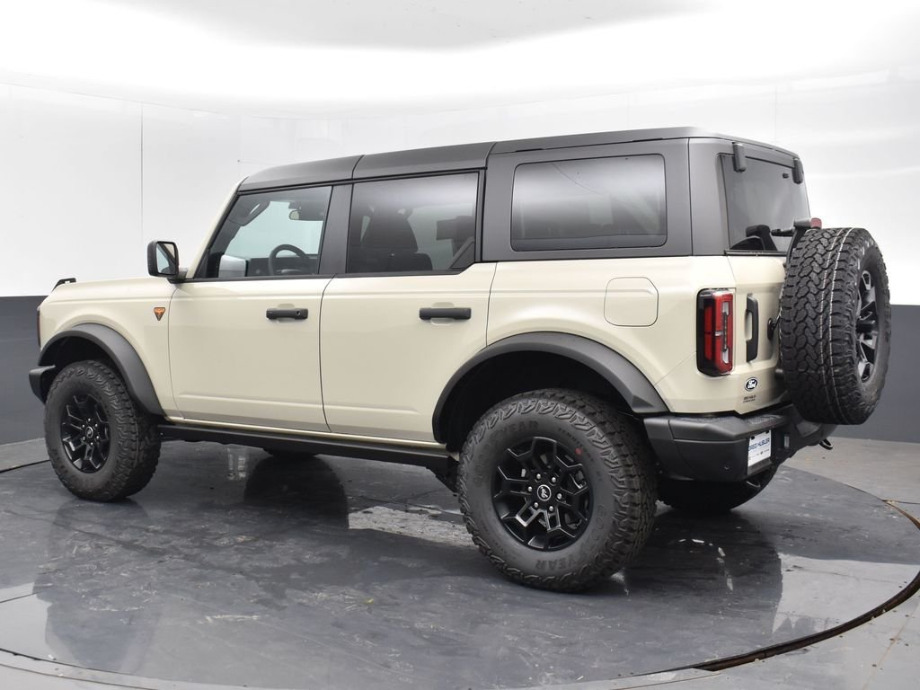 New 2026 Desert Sand Ford Badlands® image 18