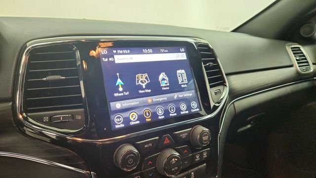 Used 2022 Black Jeep Limited image 25