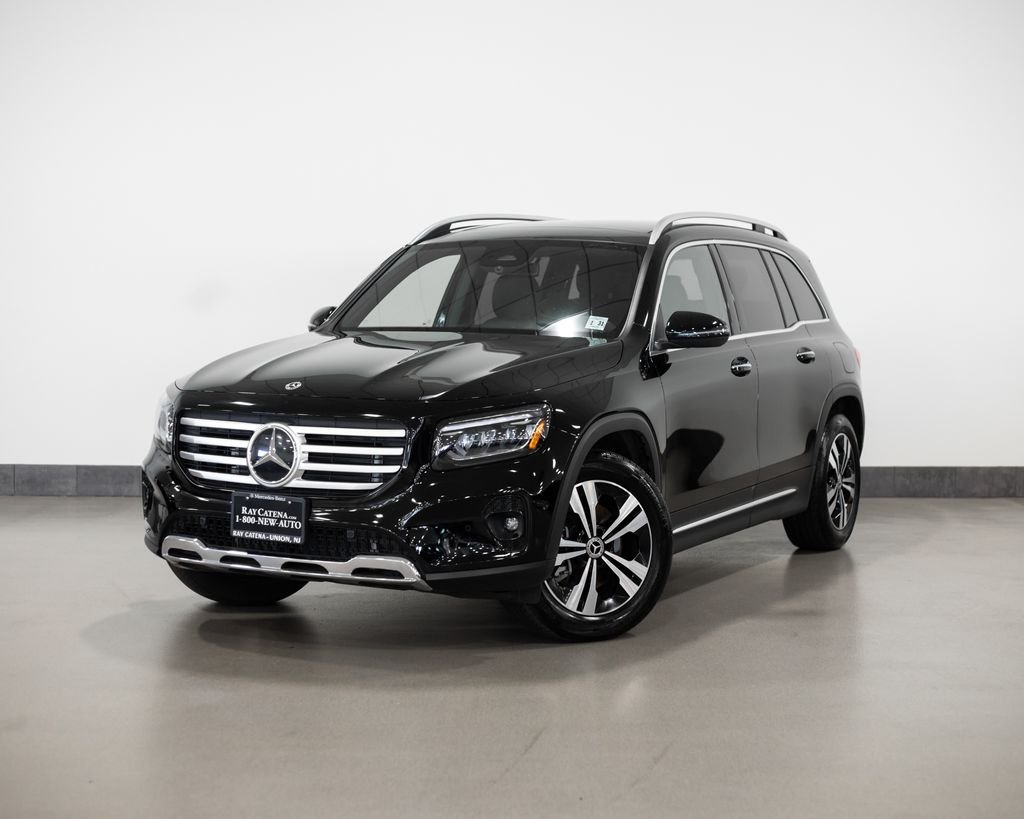 2026 Mercedes-Benz GLB GLB 250 4MATIC's photo