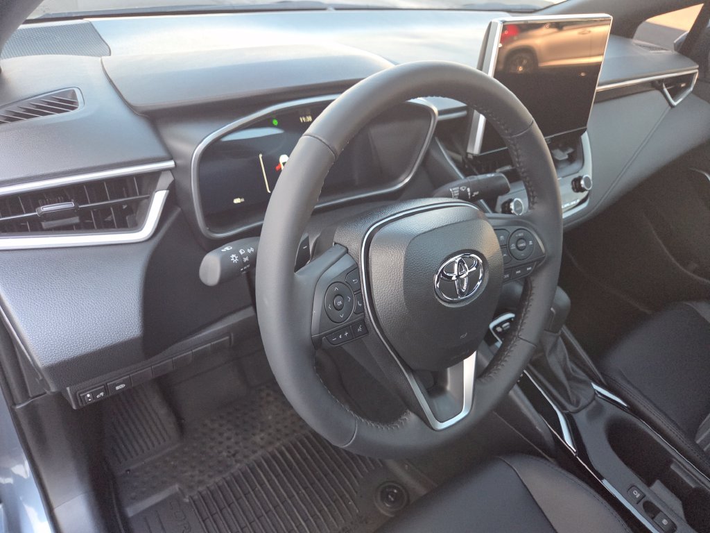 Certified Used 2027  Toyota XSE image 17