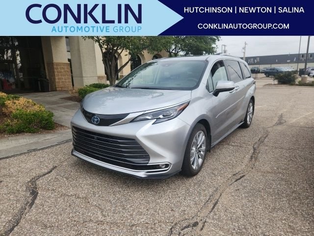 Used 2024 Silver Toyota Platinum image 1